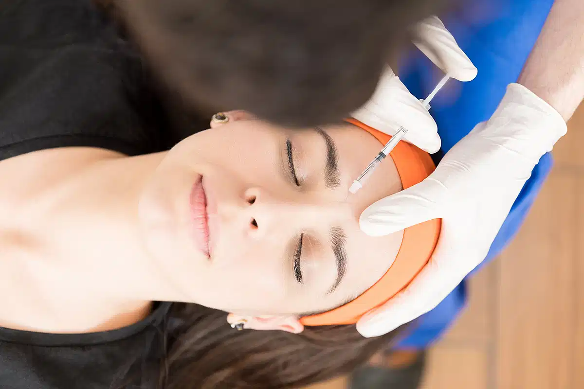 التحضير في عيادة بوتوكس المعدة في الإمارات