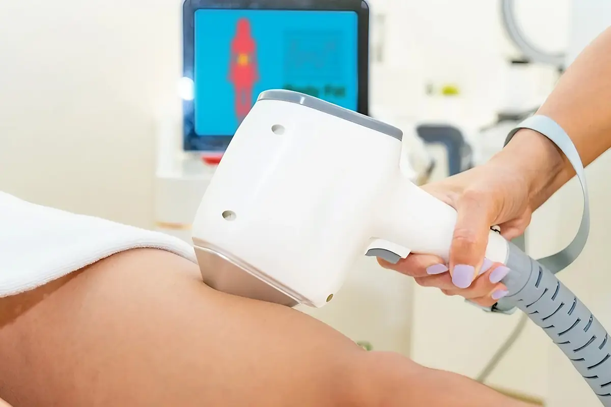 كيف يتم استهداف بصيلات الشعر بدقة؟